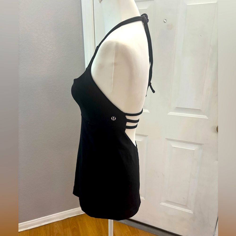 Lululemon | EUC size med(?) | black halter workout top. Tie back. Long length